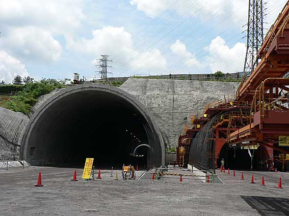 今里トンネル