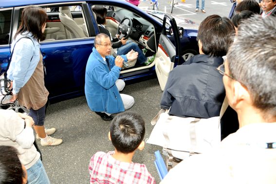 母と子の楽ラク運転講習会 2009年 指導風景