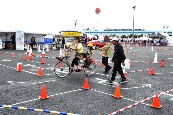 母と子の楽ラク運転講習会 2009年 説明風景