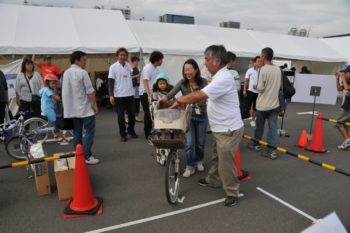 母と子の楽ラク運転講習会 自転車体験