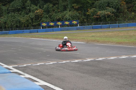 １時間耐久 カート大会 走行風景