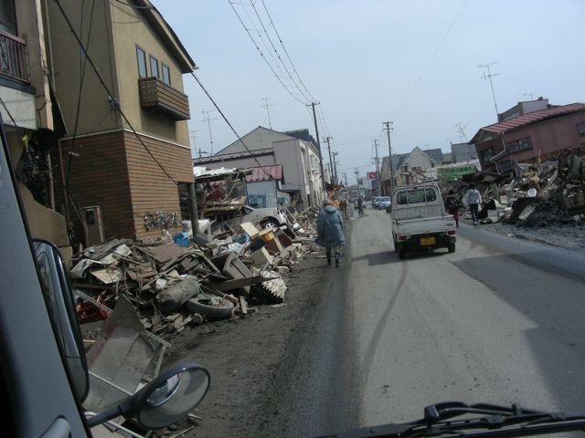 狭い道路