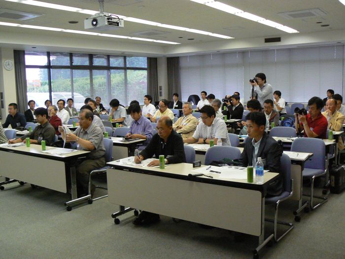 タイヤ勉強会風景