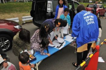 母と子の楽ラク運転講習会 参加者対応