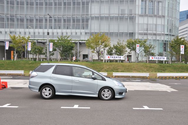 母と子の楽ラク運転講習会 ブレーキ体験