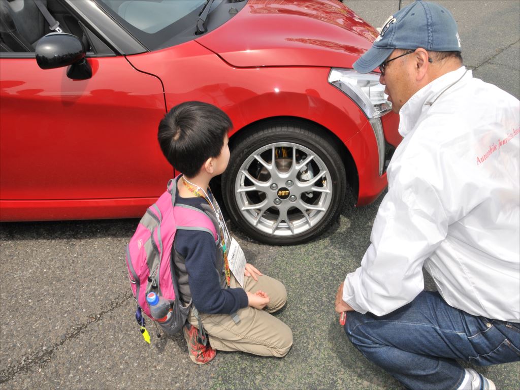 みんなの楽ラク安全運転講習会2015 タイヤの空気圧講習