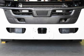 自動運転実証実験用のギガ(14トン積みトラック)